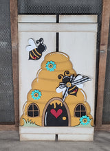 Load image into Gallery viewer, Bee hive pallet sign DIY kit