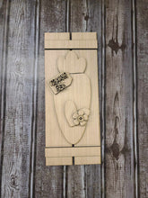 Load image into Gallery viewer, DIY pallet carrot sign