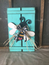 Load image into Gallery viewer, Bee pallet sign DIY KIT