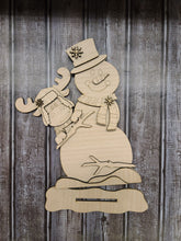 Load image into Gallery viewer, Moose snowman peeker DIY Kit
