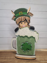 Load image into Gallery viewer, Highland cow with beer mug DIY KIT
