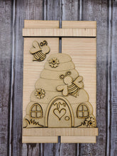Load image into Gallery viewer, Bee hive pallet sign DIY kit
