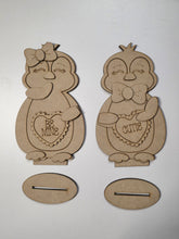 Load image into Gallery viewer, Valentine's Penguin Pair DIY kit
