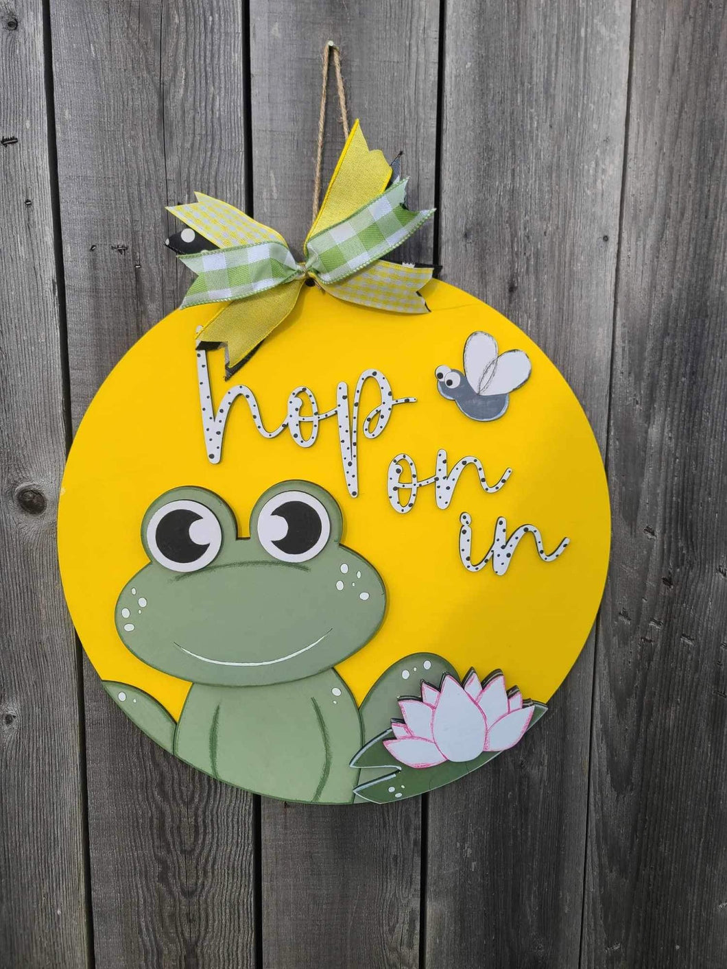 DIY kit hop on in frog door hanger supplies included