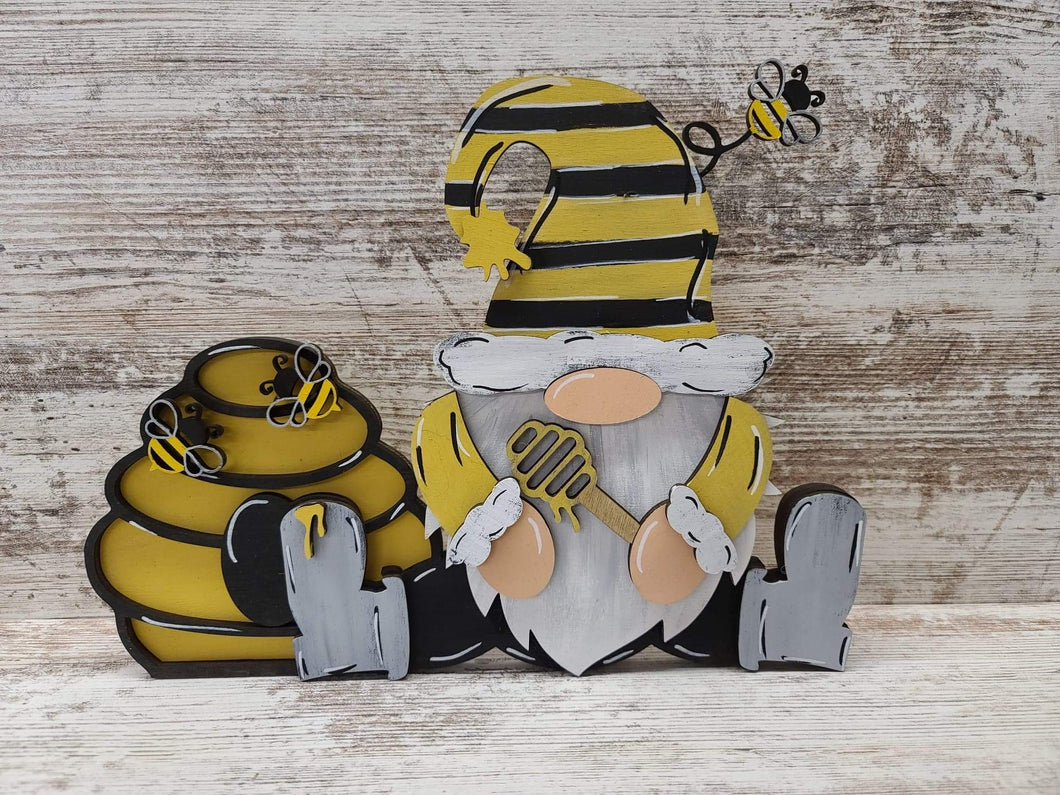 Bee gnome shelf sitter