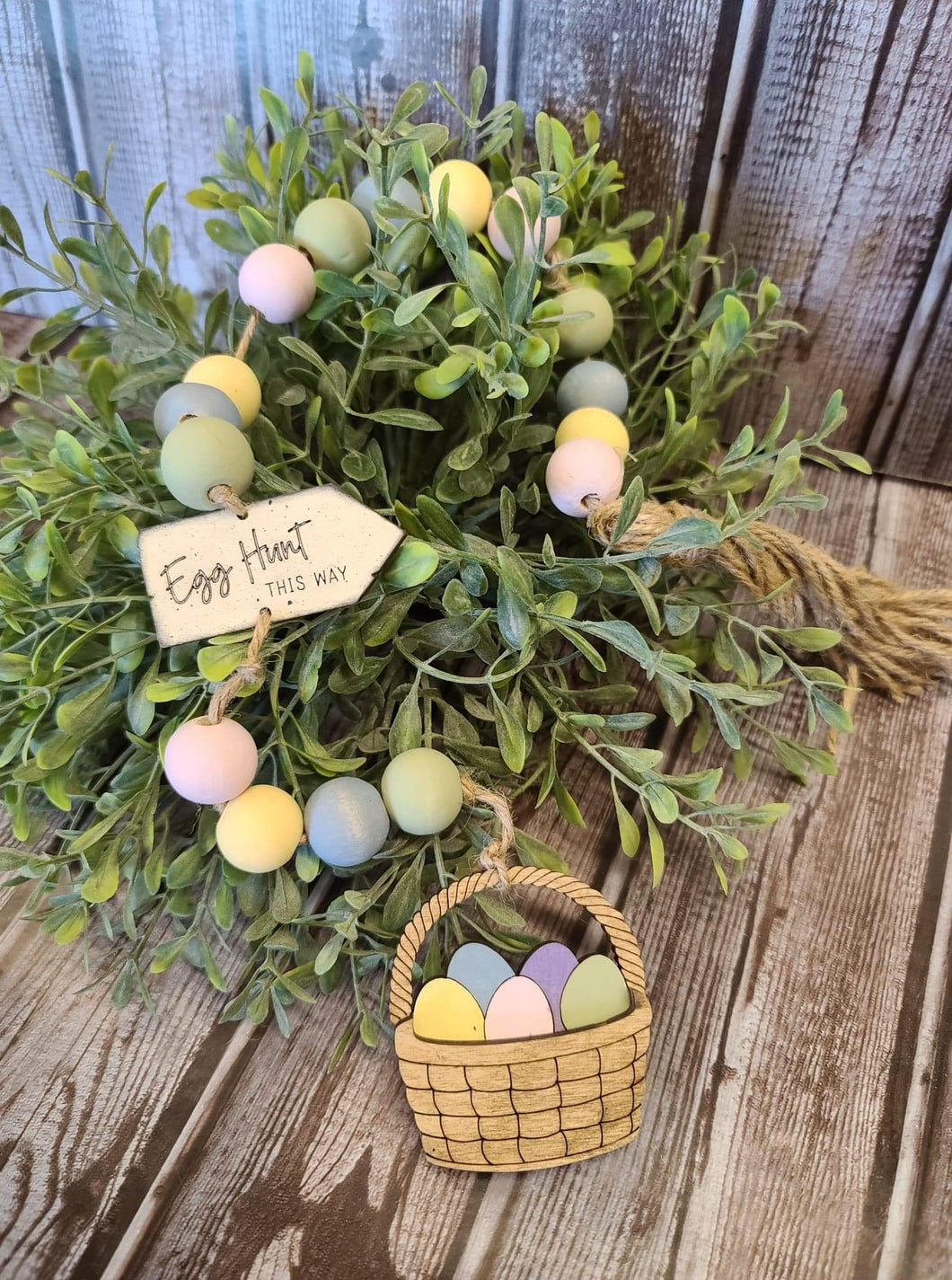 Easter hunt beaded garland with basket