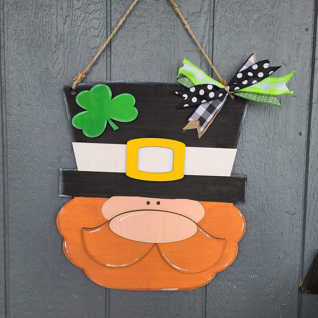 Leprechaun doorhanger DIY kit without supplies