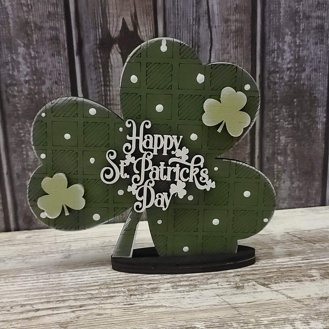 Happy St Patrick’s Day shamrock kit with supplies