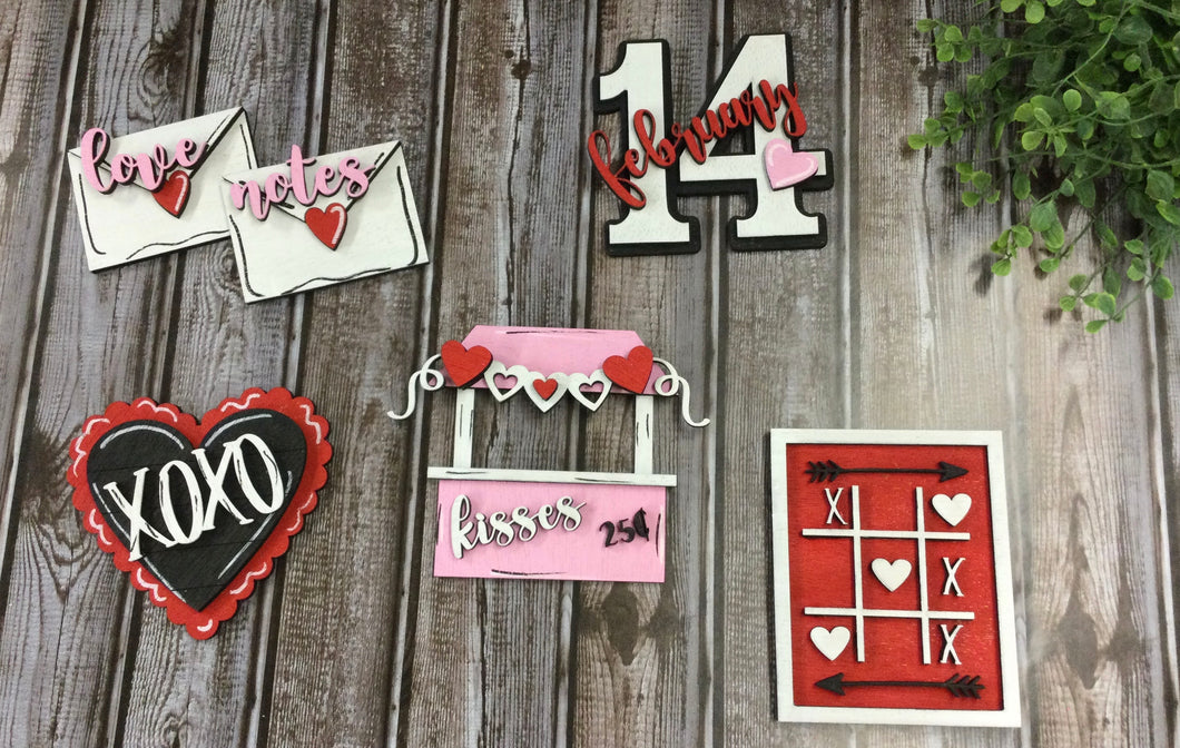 Xoxo Valentines Tiered Tray set