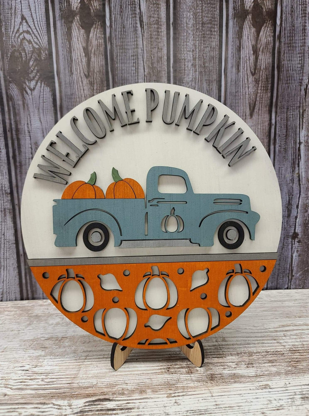 Welcome pumpkin with truck round